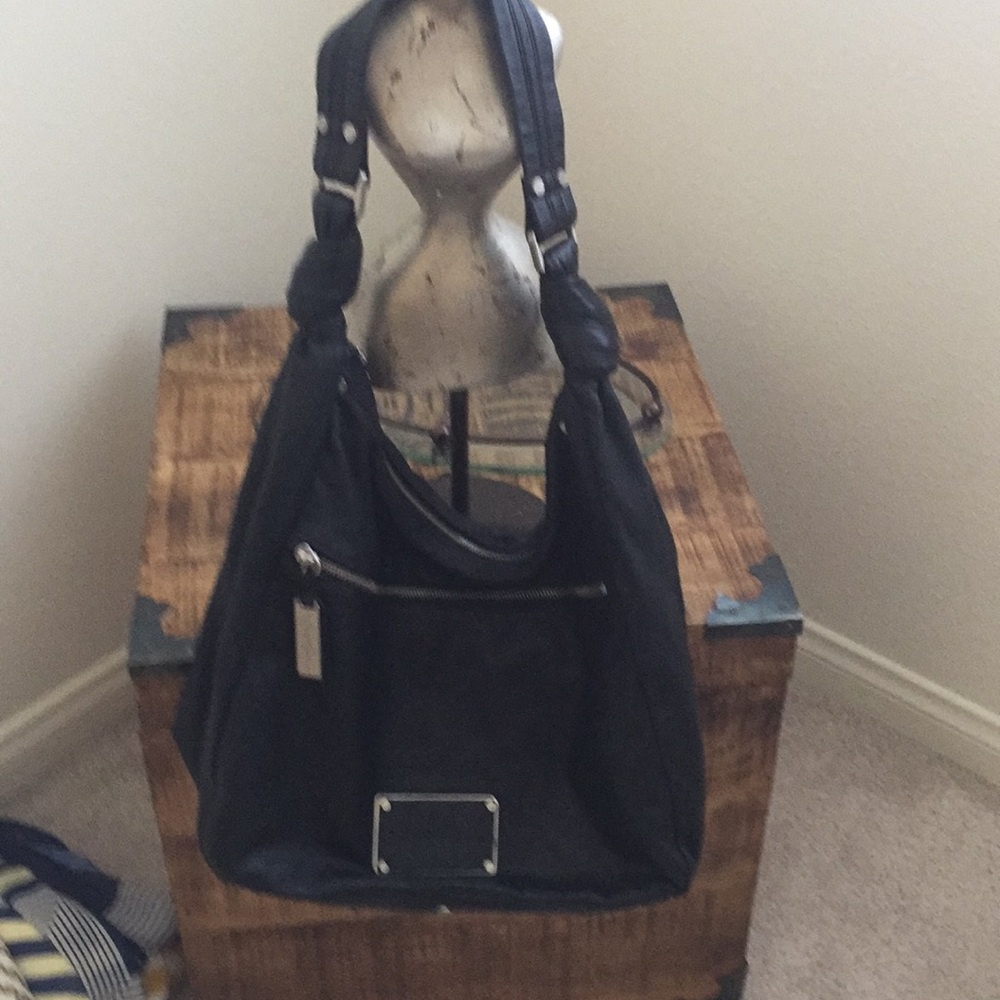 Kenneth Cole Leather Shoulder bag